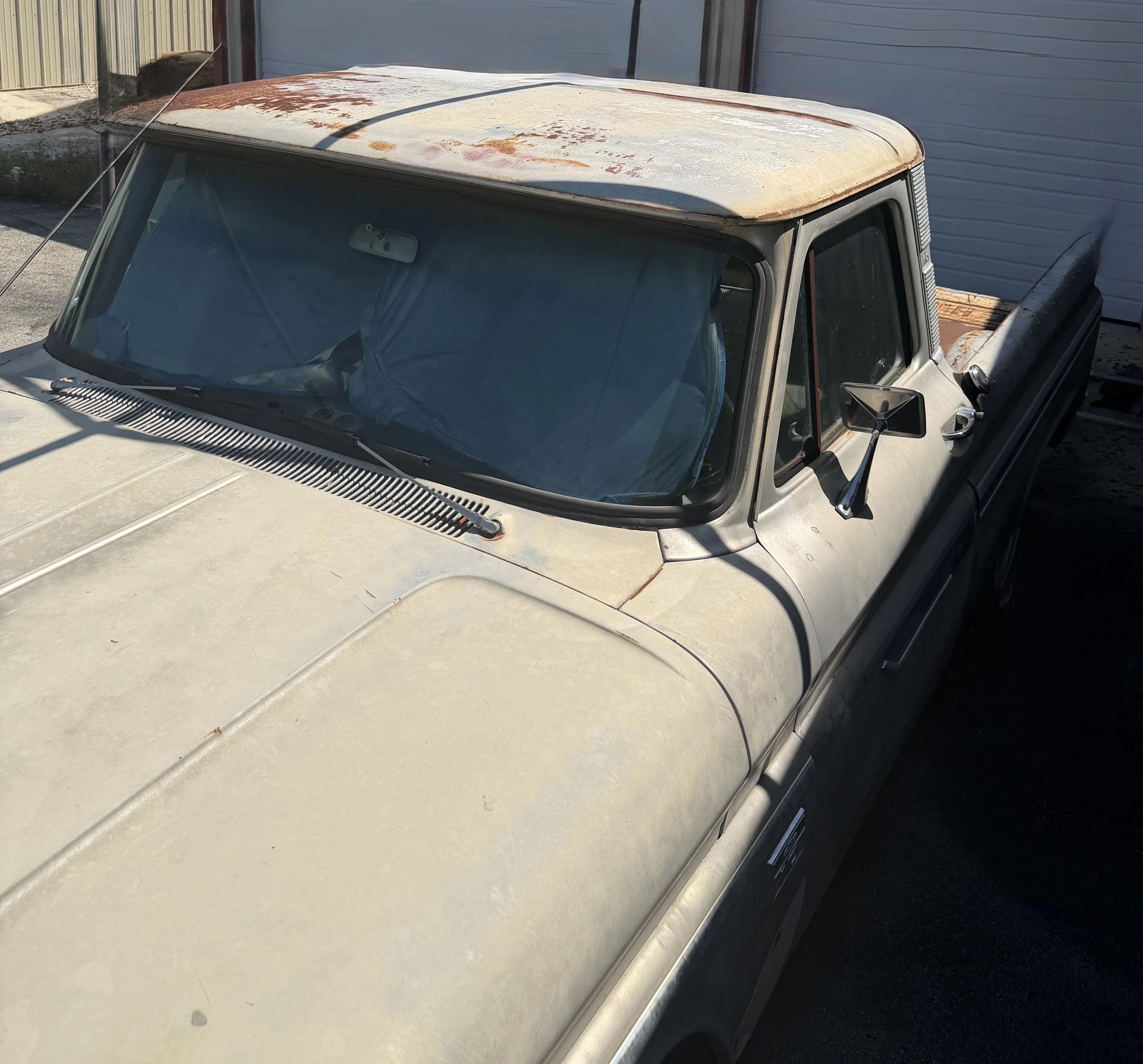 Chevrolet-Ck-truck-2wd-regular-cab-1500-1966-Silver-Black