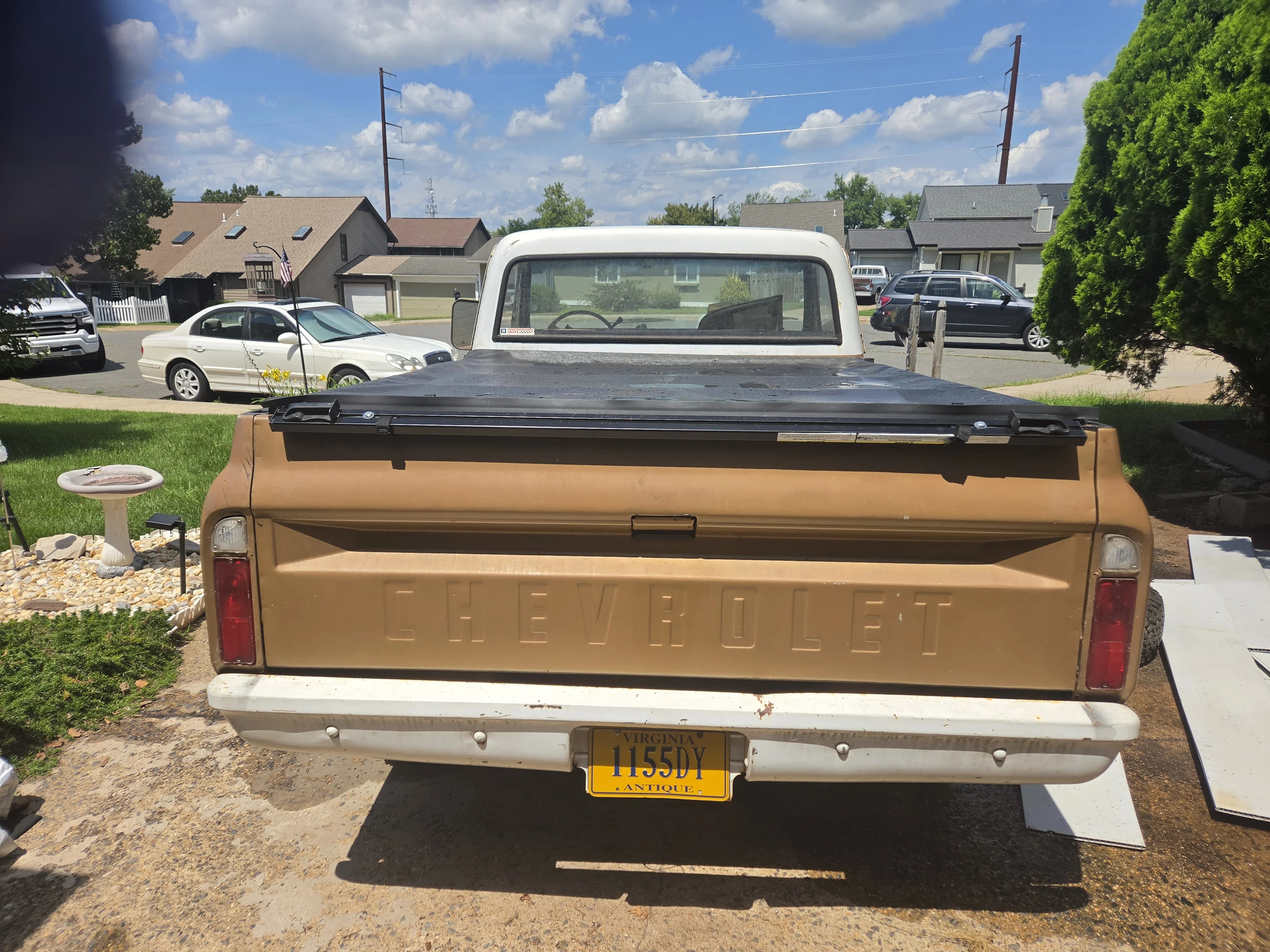 Chevrolet-Ck-truck-2wd-regular-cab-1500-1969-Gold-Gold