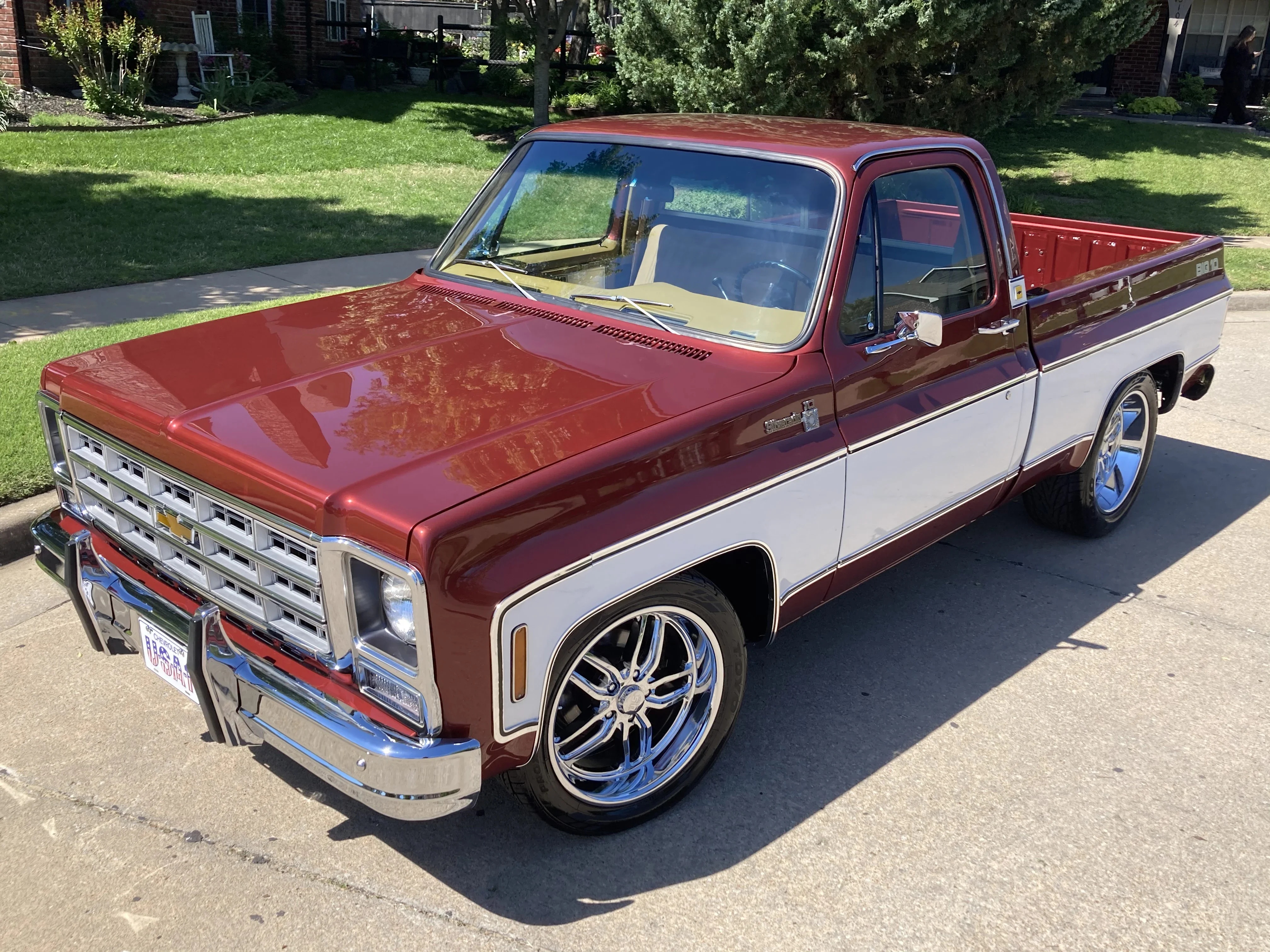 Chevrolet-Ck-truck-silverado-1979-Red-Beige