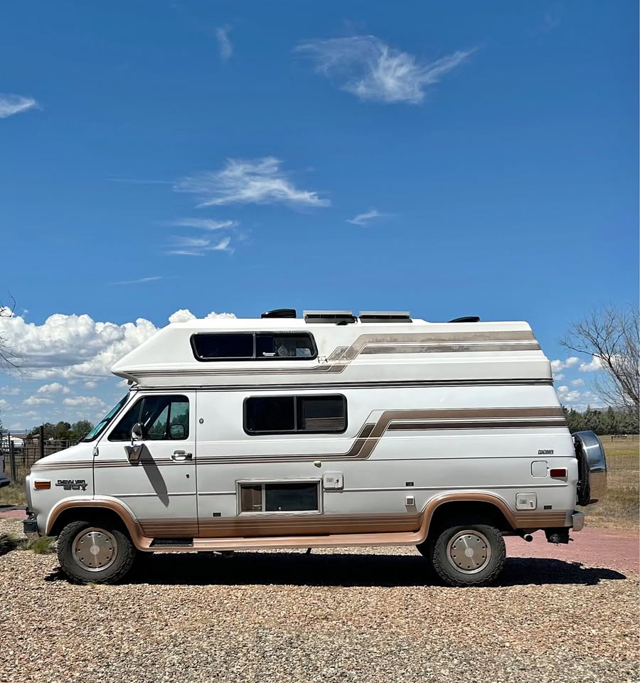 Chevrolet-Coachmen-g30-1995