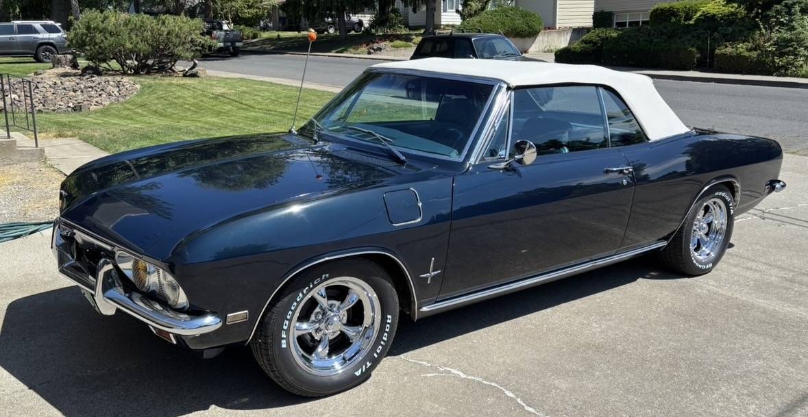 Chevrolet-Corvair-1968-blue