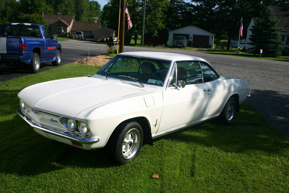Chevrolet-Corvair-monza-1966-white