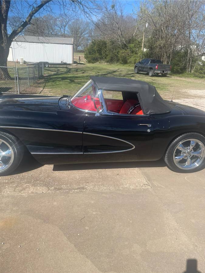 Chevrolet-Corvette-1956-black