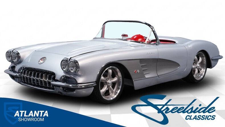 Chevrolet-Corvette-1958-Inca-Silver-Red