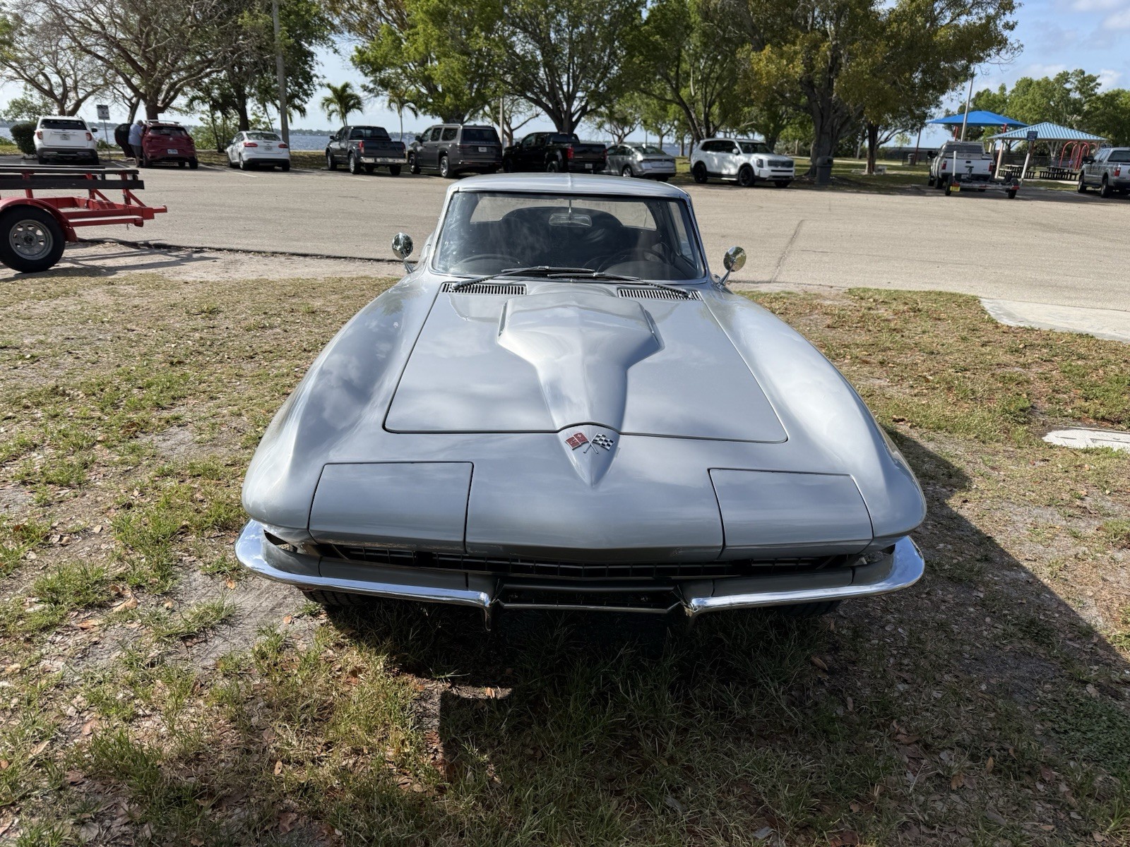 Chevrolet-Corvette-1965-Coupe
