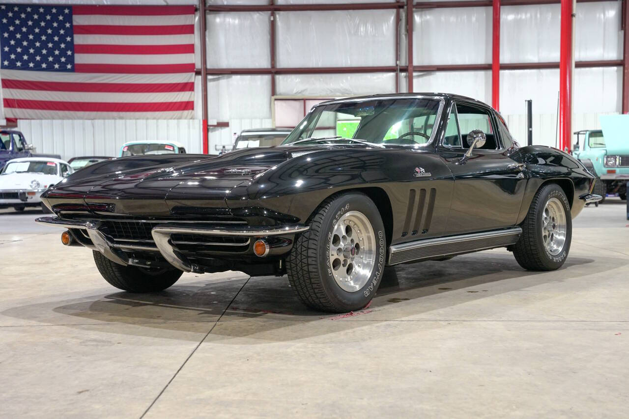 Chevrolet Corvette 1966, photo 1