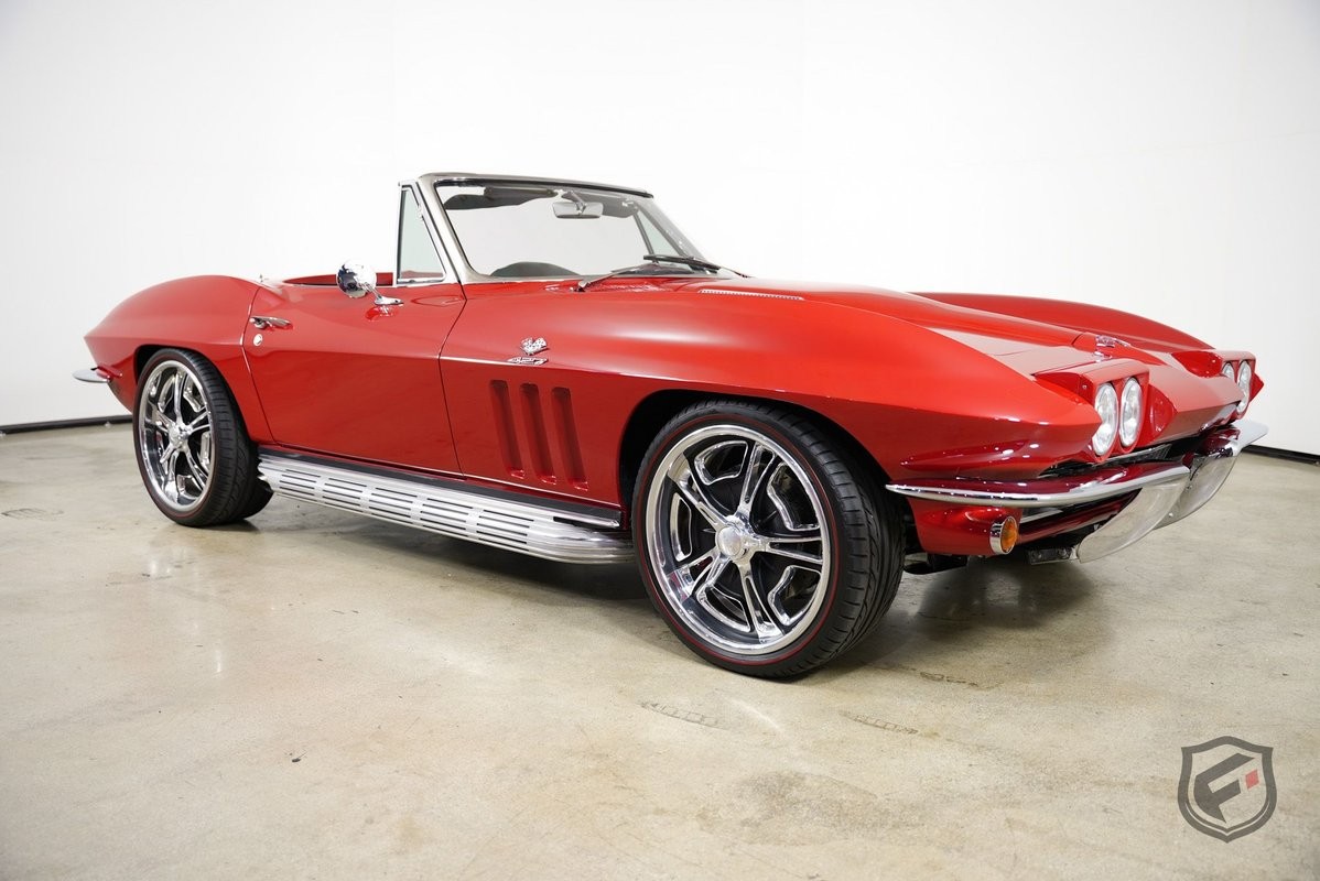 Chevrolet-Corvette-1966-Convertible