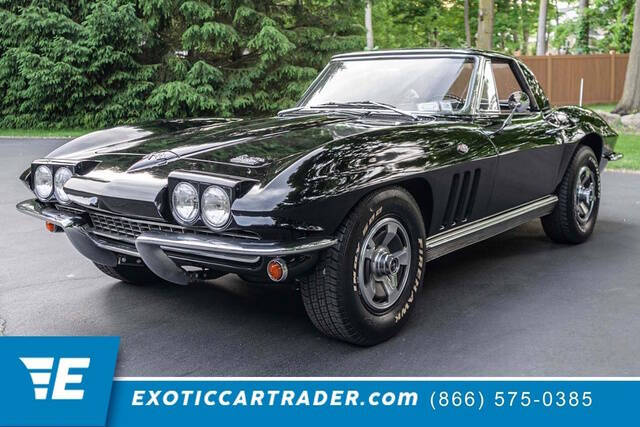Chevrolet-Corvette-1966-Tuxedo-Black-Saddle