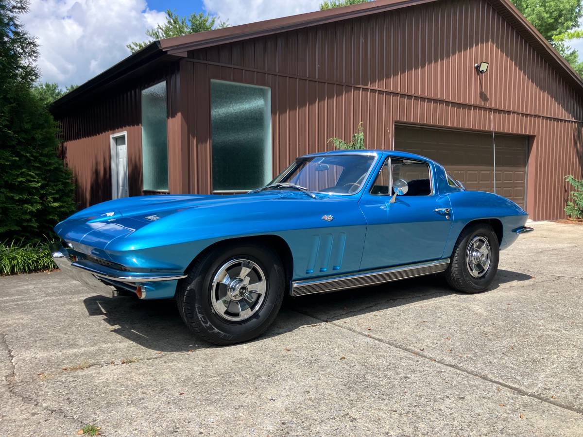 Chevrolet-Corvette-1966-blue Chevrolet-Corvette-1966-blue