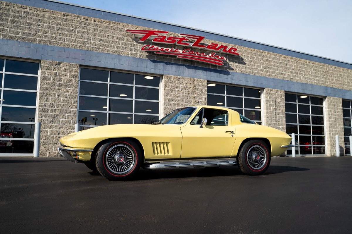 Chevrolet-Corvette-1967-Coupe-Black