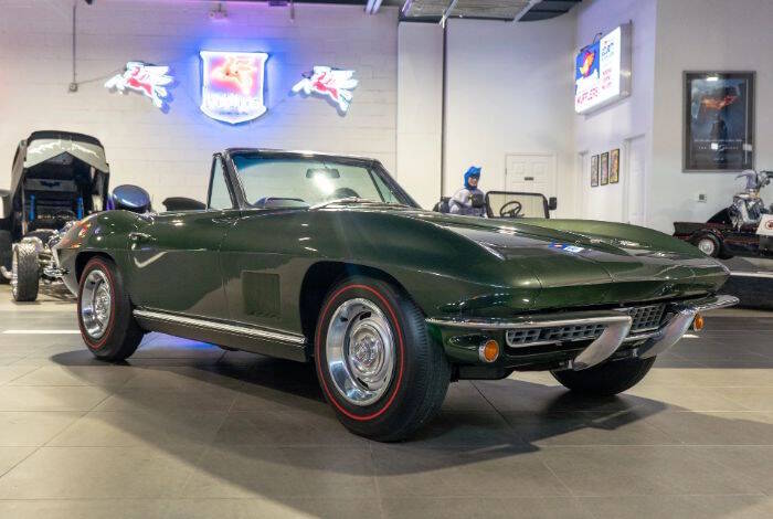 Chevrolet-Corvette-1967-Goodwood-Green