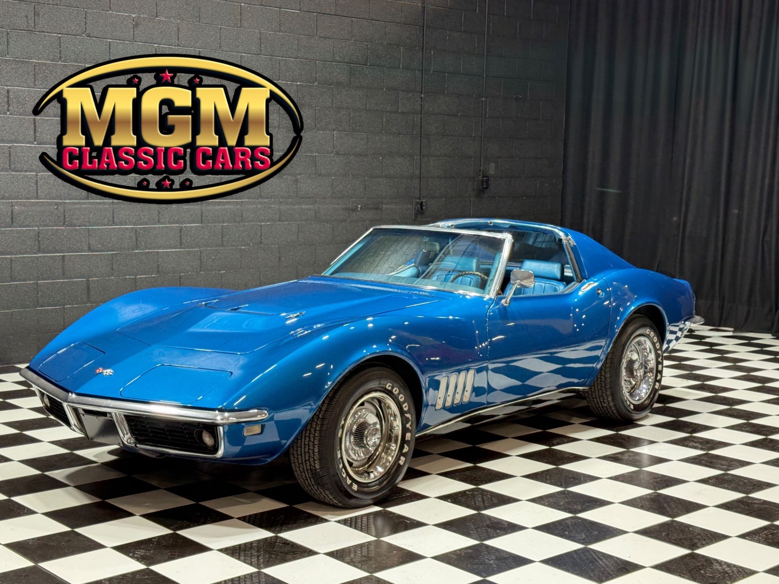 Chevrolet-Corvette-1968-Coupe-Blue