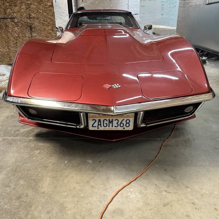 Chevrolet-Corvette-1969-red