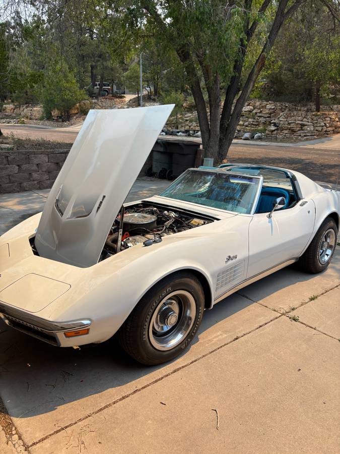 Chevrolet-Corvette-1970-white