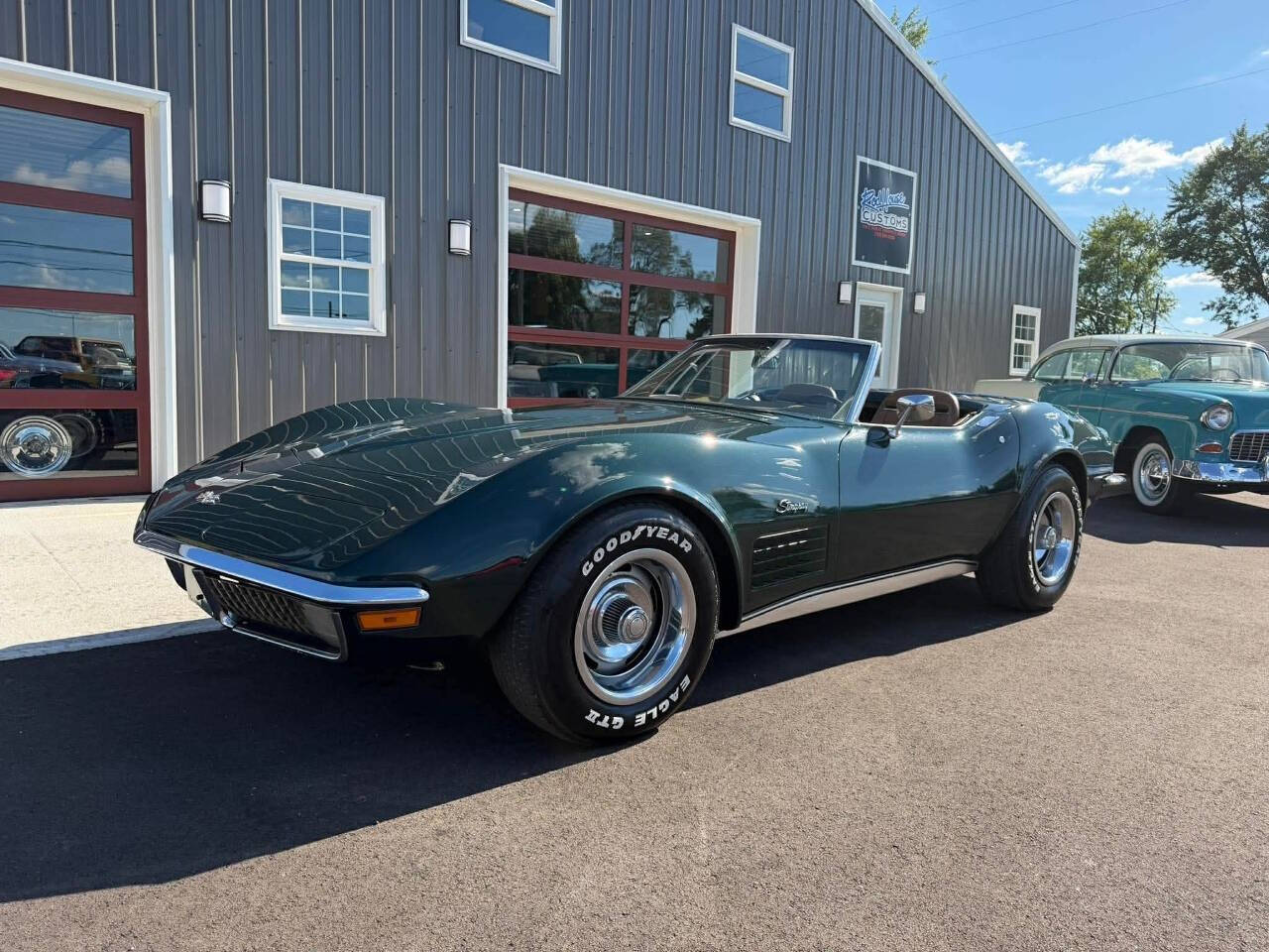 Chevrolet-Corvette-1971-Green-Tan
