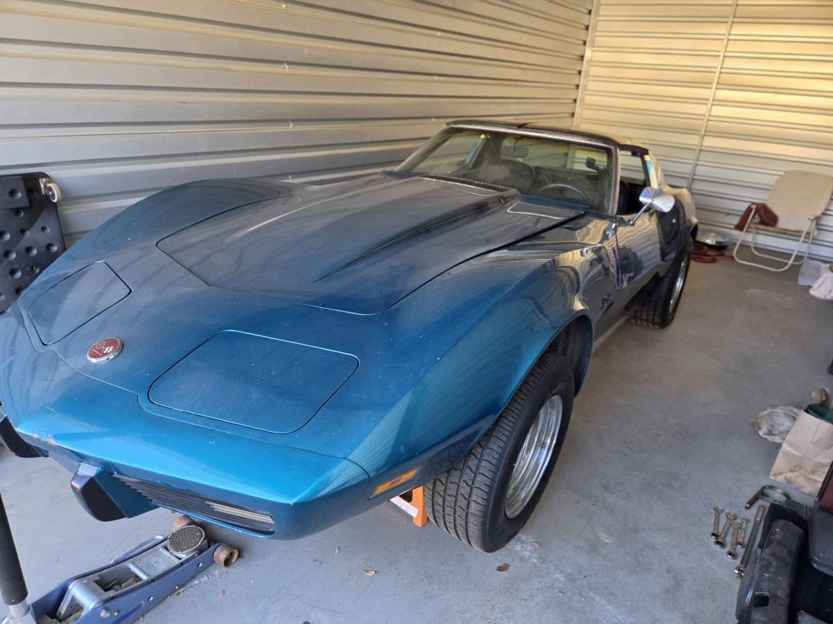 Chevrolet Corvette 1975, photo 1
