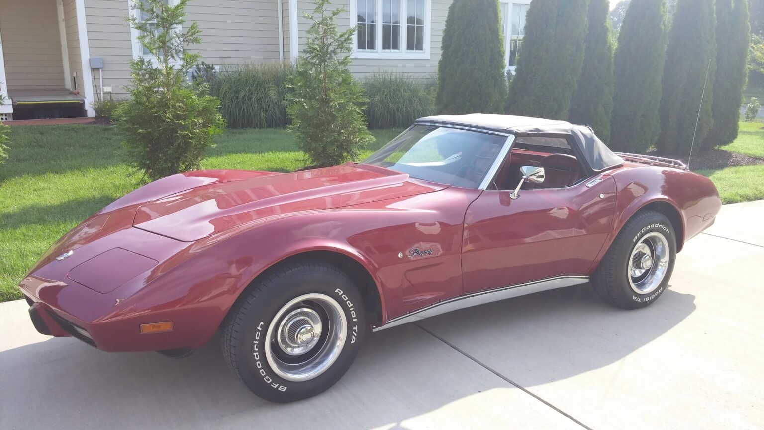 Chevrolet Corvette 1975, photo 1