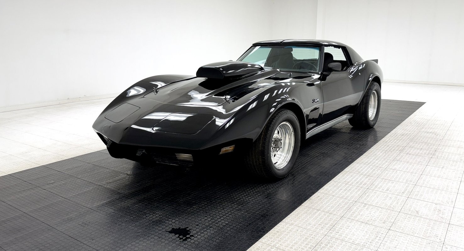 Chevrolet-Corvette-1976-Coupe-Black
