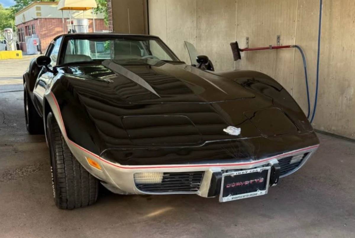 Chevrolet-Corvette-1978-black