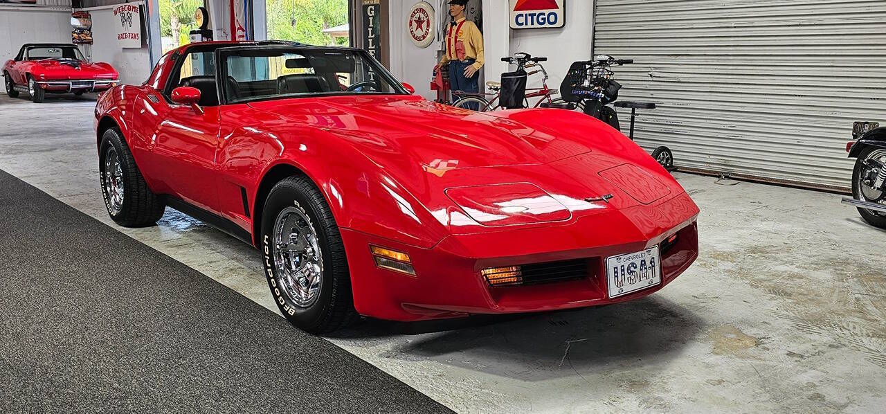 Chevrolet Corvette 1981, photo 1