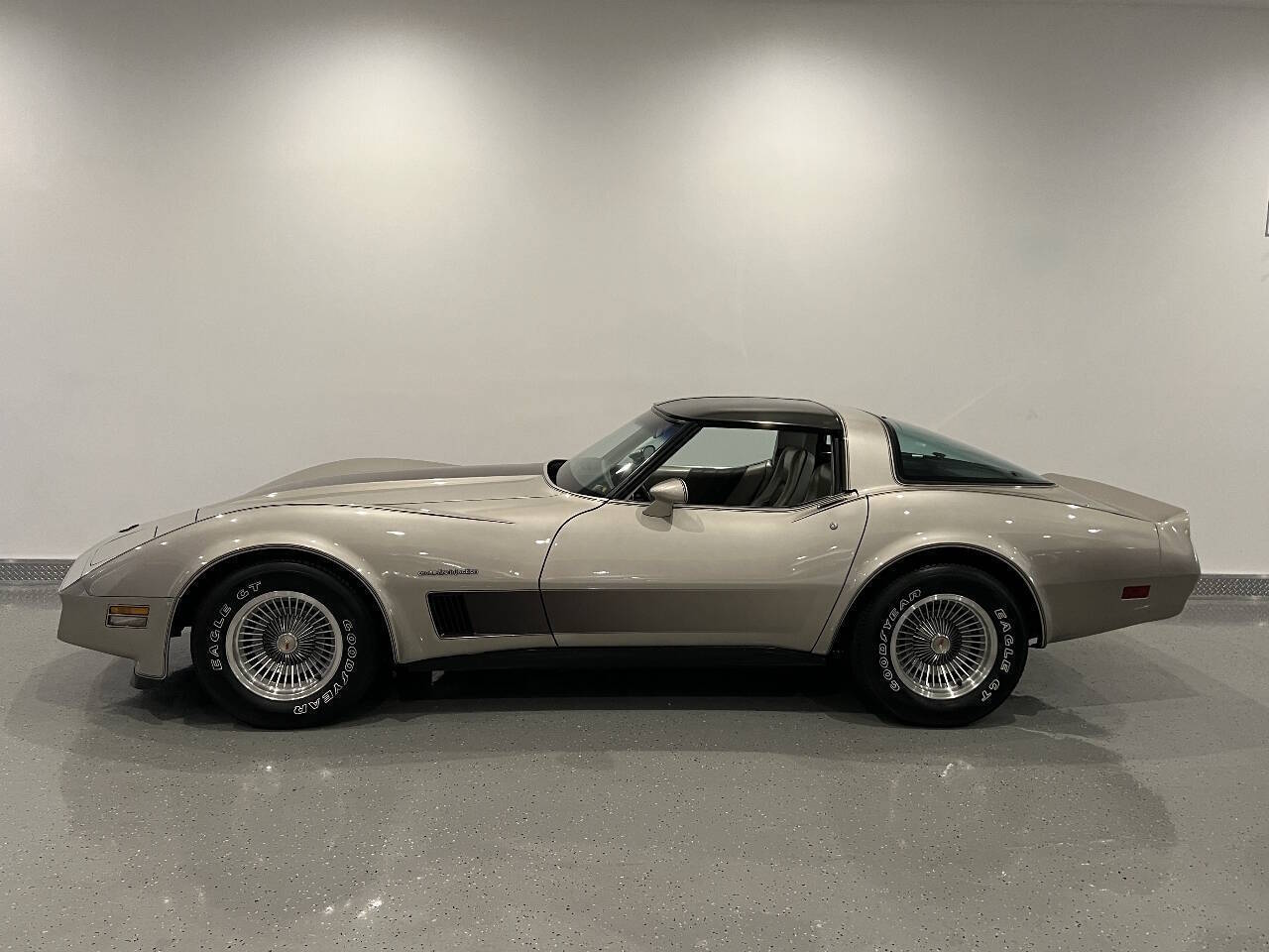 Chevrolet Corvette 1982, photo 1