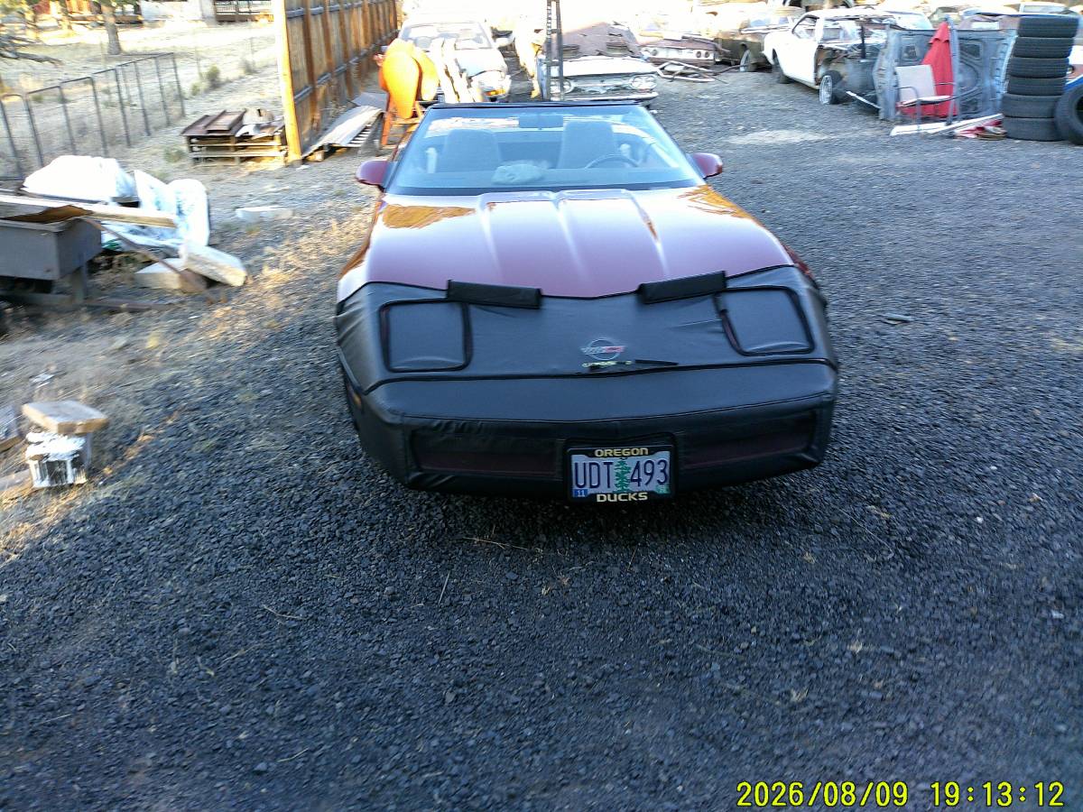 Chevrolet-Corvette-1987