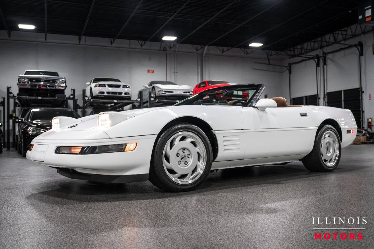 Chevrolet-Corvette-1991-White-BeigeTan