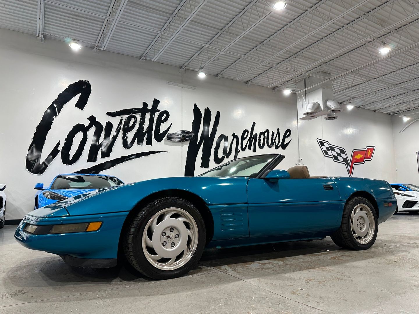 Chevrolet-Corvette-1992-Convertible-Tan