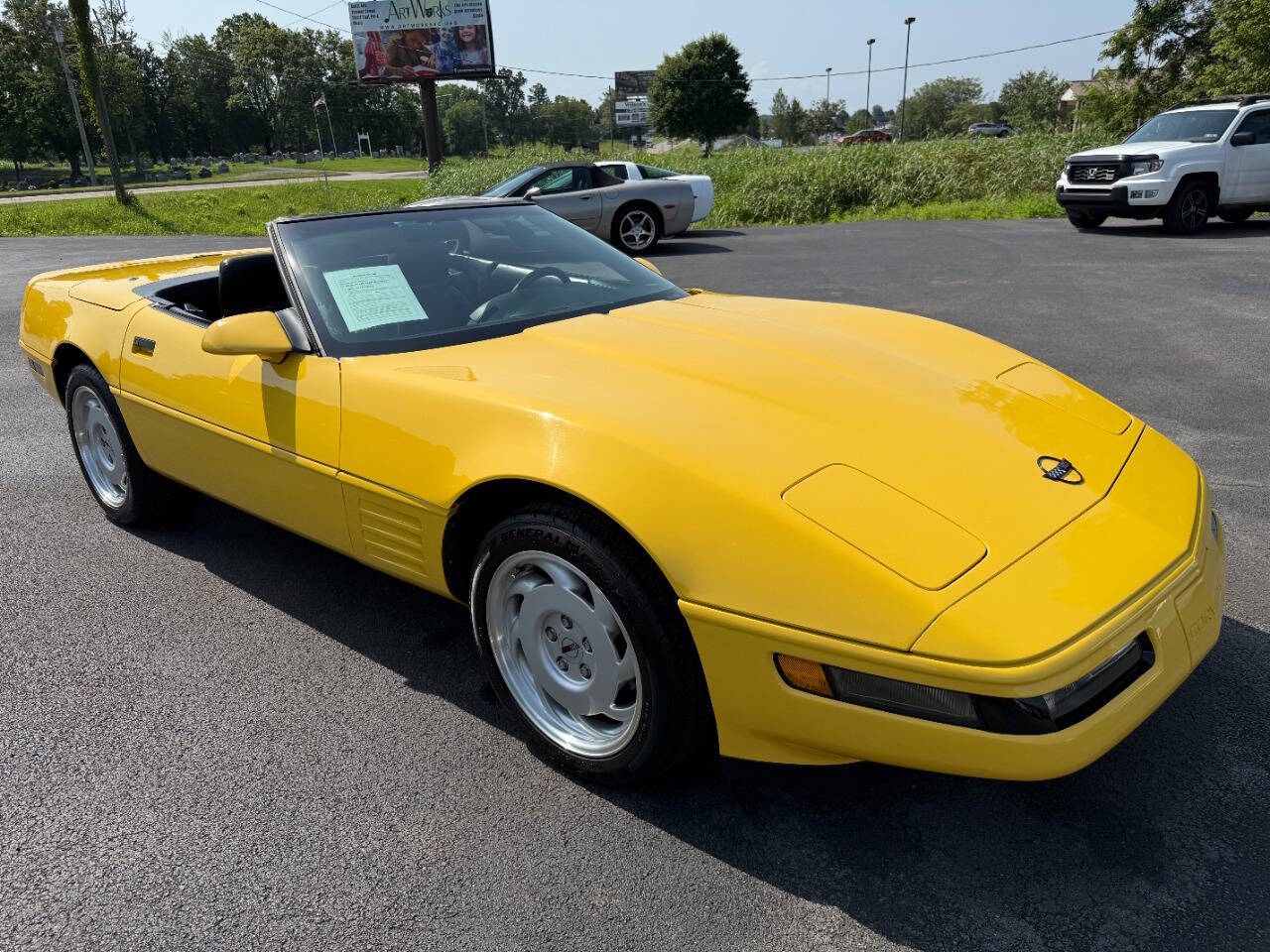Chevrolet-Corvette-1992-Yellow-Black