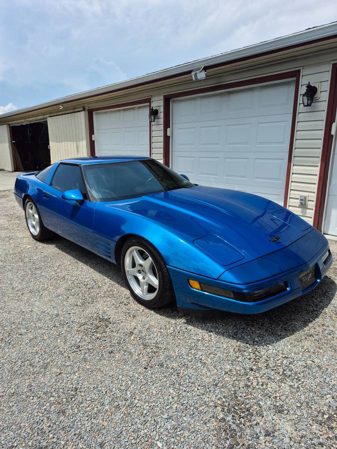 Chevrolet-Corvette-1992-blue