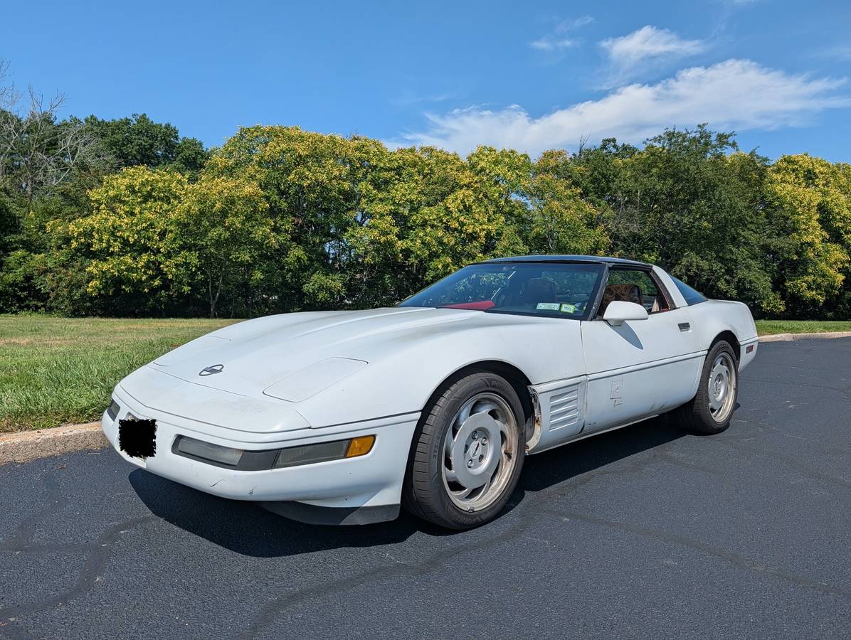 Chevrolet-Corvette-1992-white
