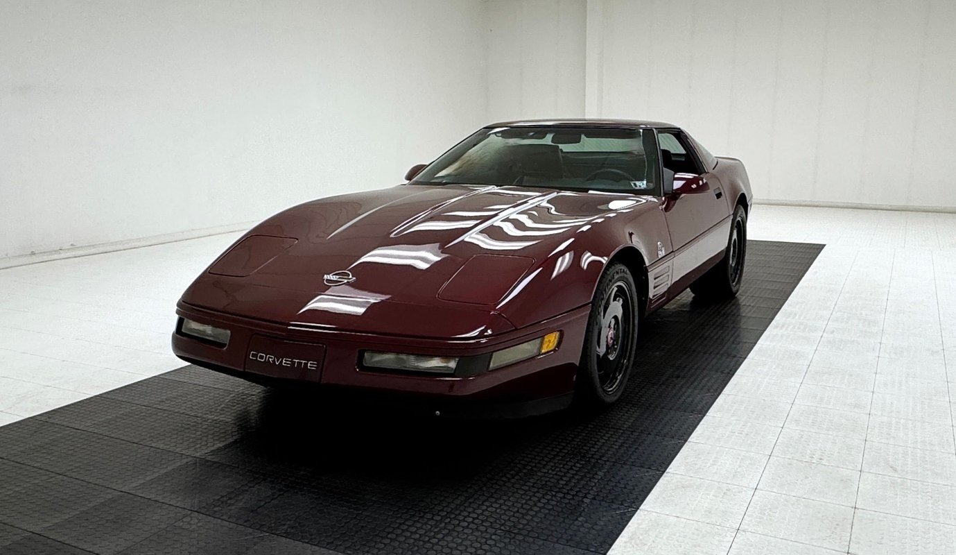 Chevrolet-Corvette-1993-Hatchback-Ruby-Red