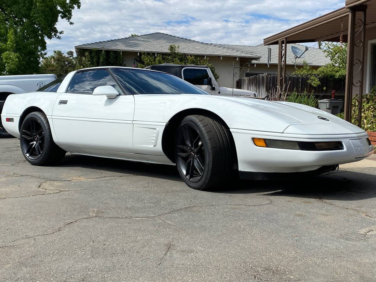 Chevrolet-Corvette-1996