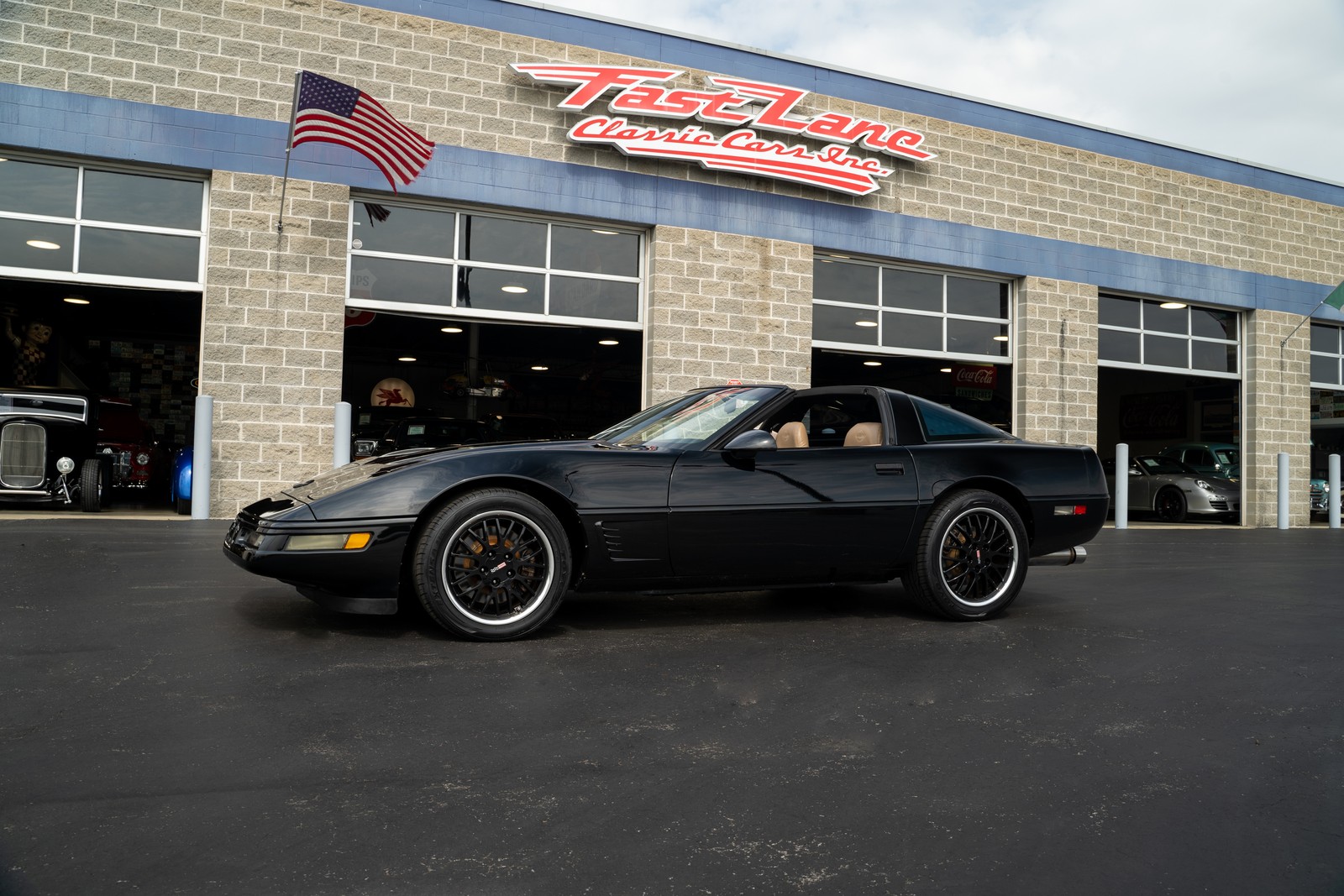 Chevrolet-Corvette-1996-Hatchback-Tan