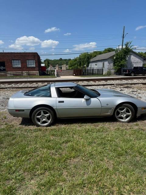 Chevrolet-Corvette-collectors-edition-c4-1996-silver