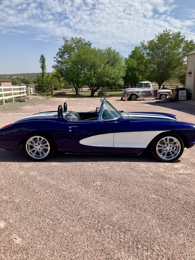 Chevrolet-Corvette-convertible-restomod-1956