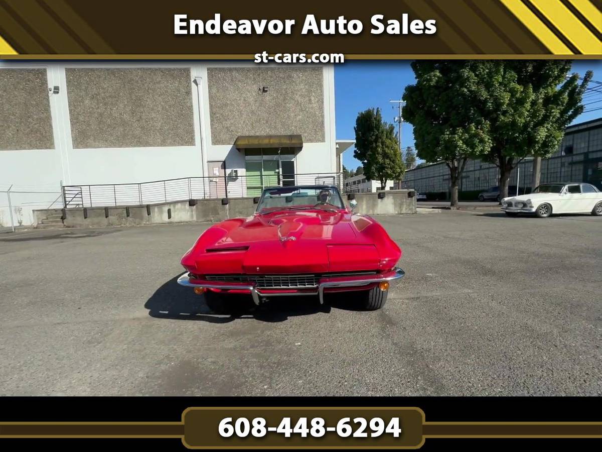 Chevrolet-Corvette-stingray-convertible-1966-red