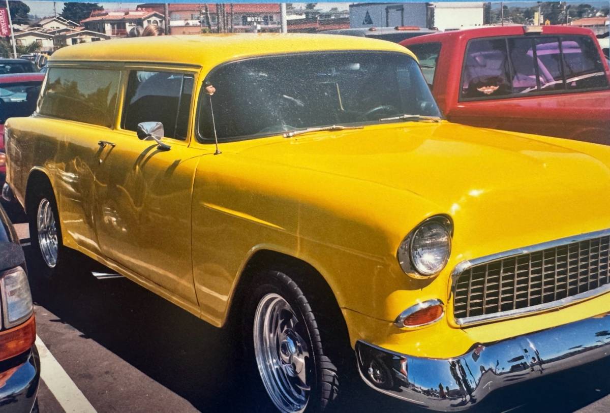 Chevrolet-Delivery-wagon-1955