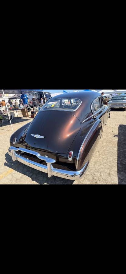 Chevrolet-Deluxe-1949-Brown