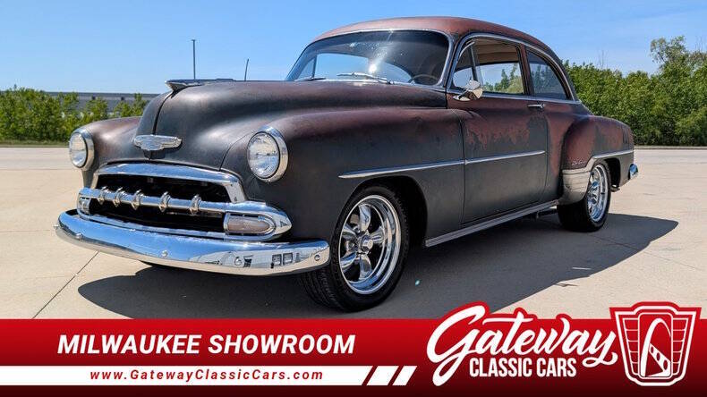 Chevrolet-Deluxe-1952-Patina-BlueTan