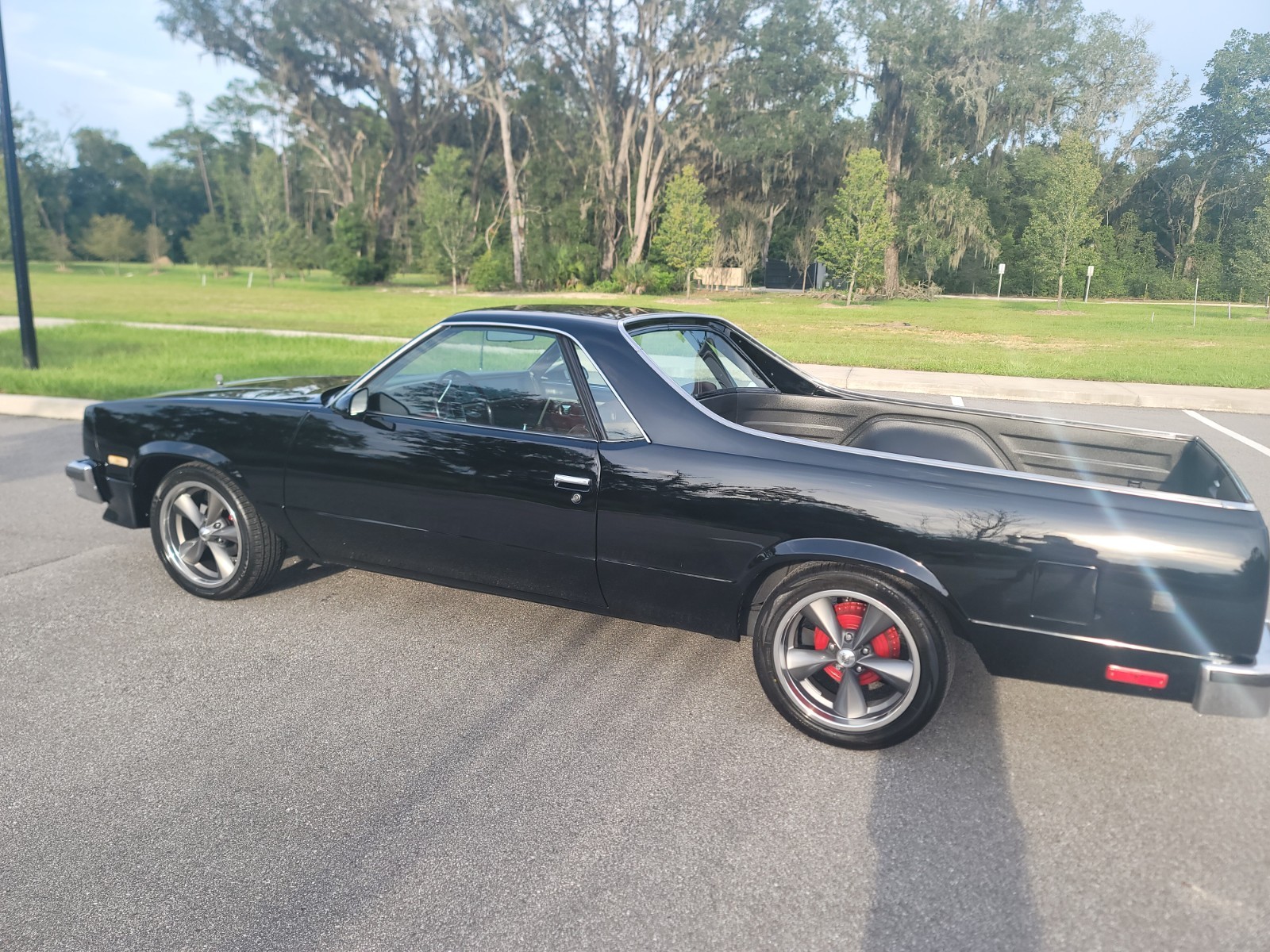 Chevrolet-El-Camino-1986-Standard-Cab-Pickup-Burgundy