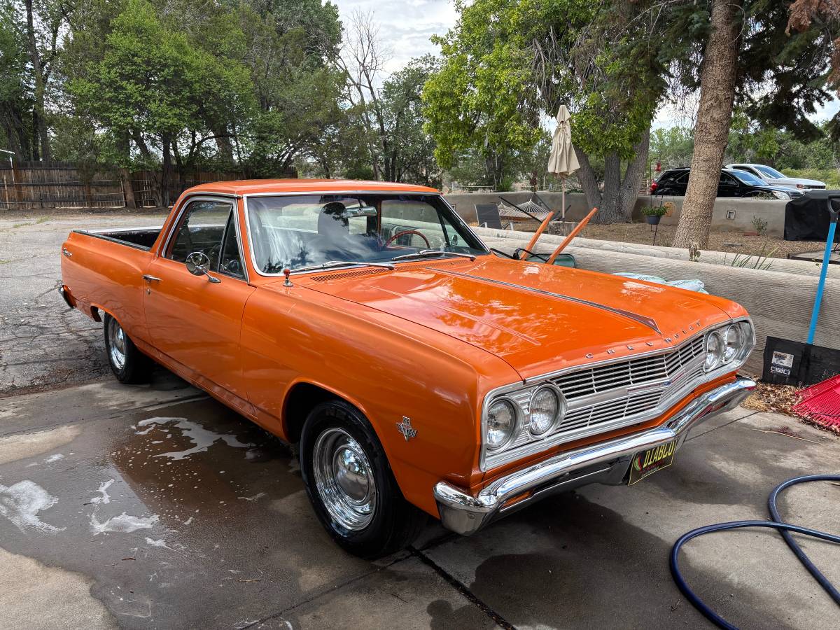 Chevrolet-El-camino-1965-orange