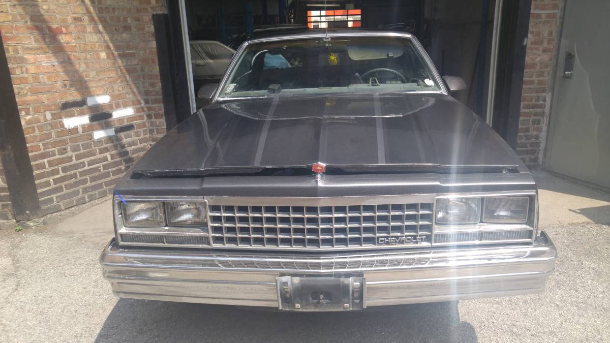 Chevrolet-El-camino-1986-grey