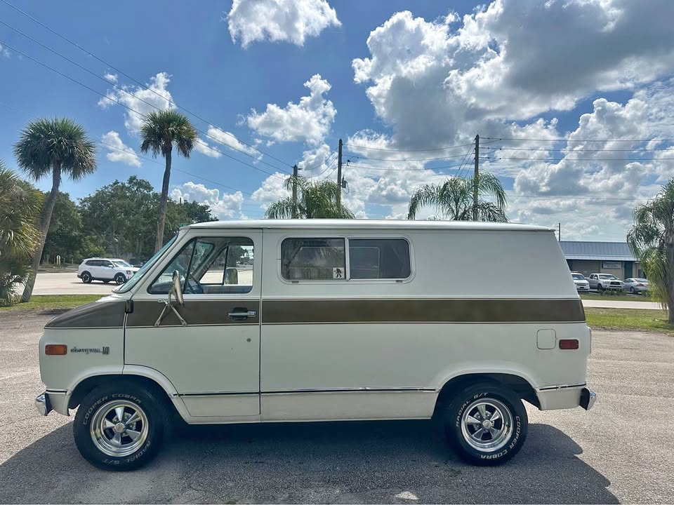 Chevrolet-G-10-1974