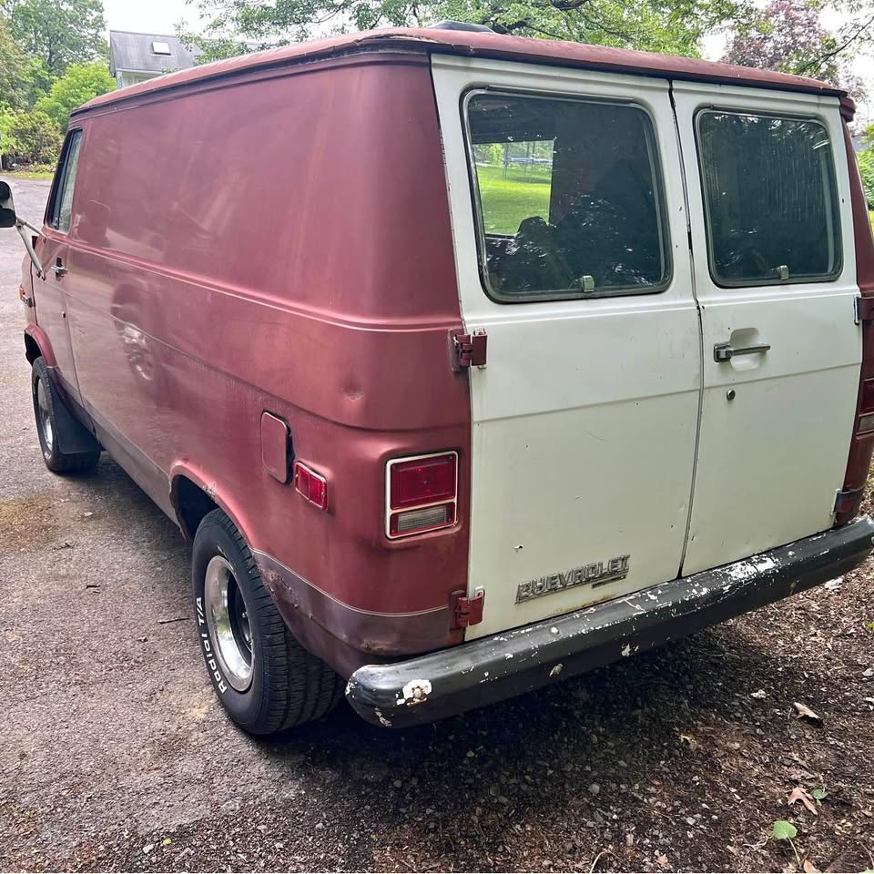 Chevrolet-G-10-1975