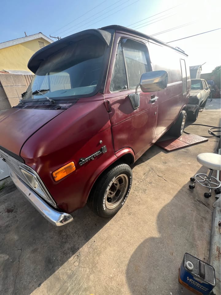 Chevrolet-G-10-1975