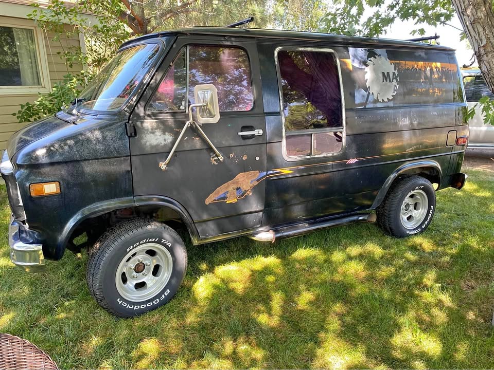 Chevrolet-G-10-1979