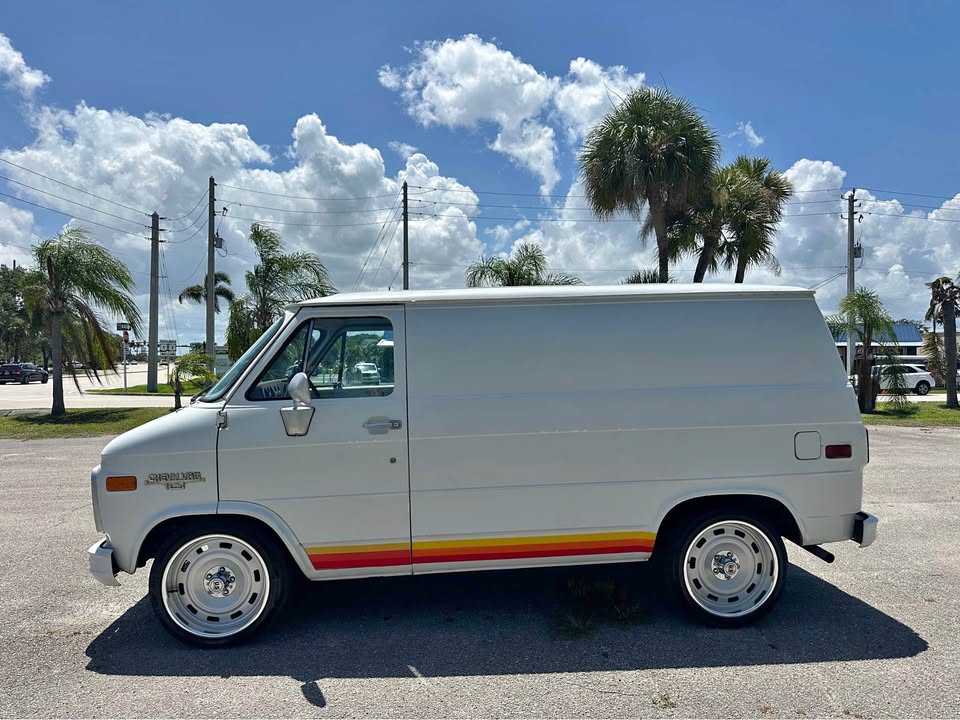 Chevrolet-G-10-1990