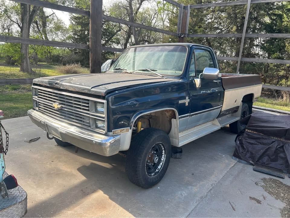 Chevrolet-G-20-1984