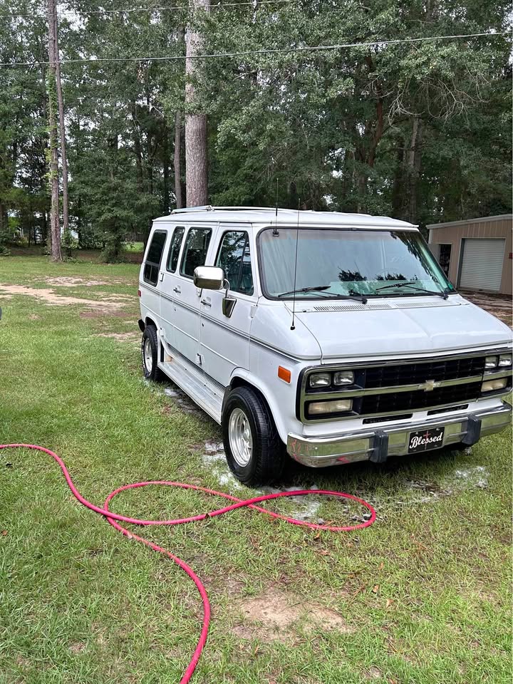 Chevrolet-G-20-1994